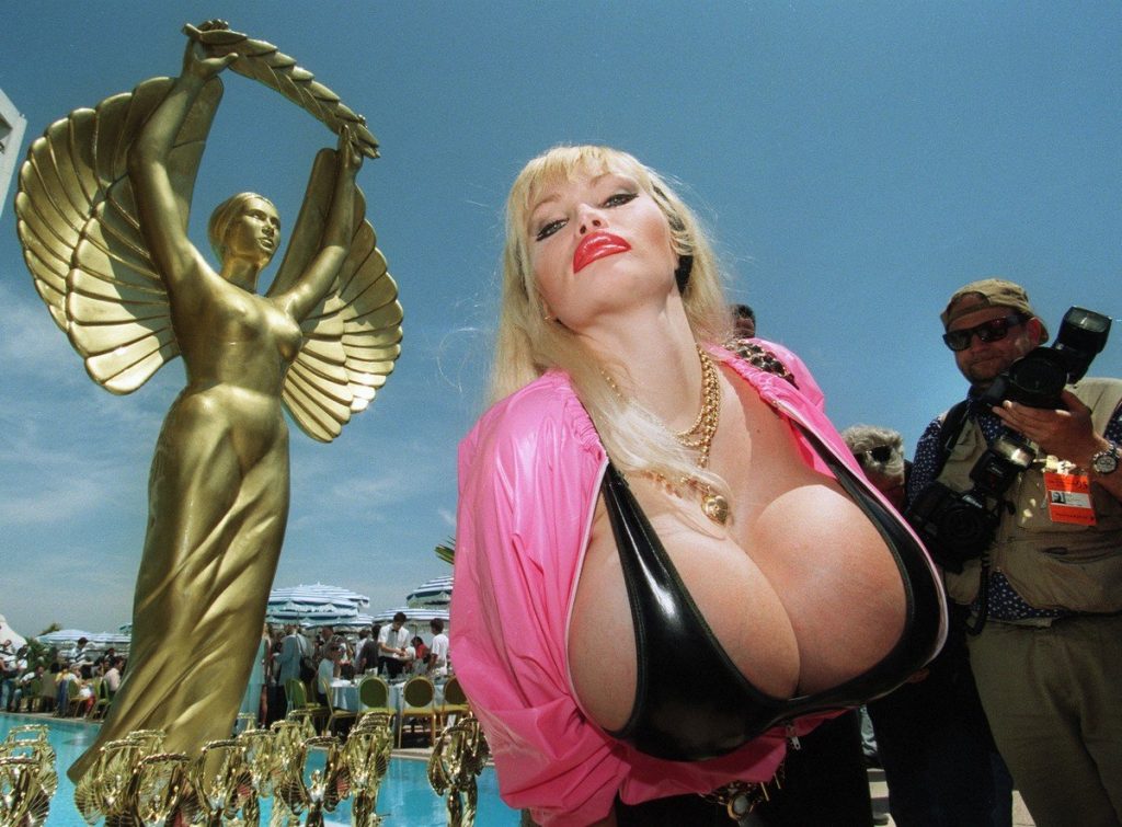 lolo_ferrari_xlovecam-2