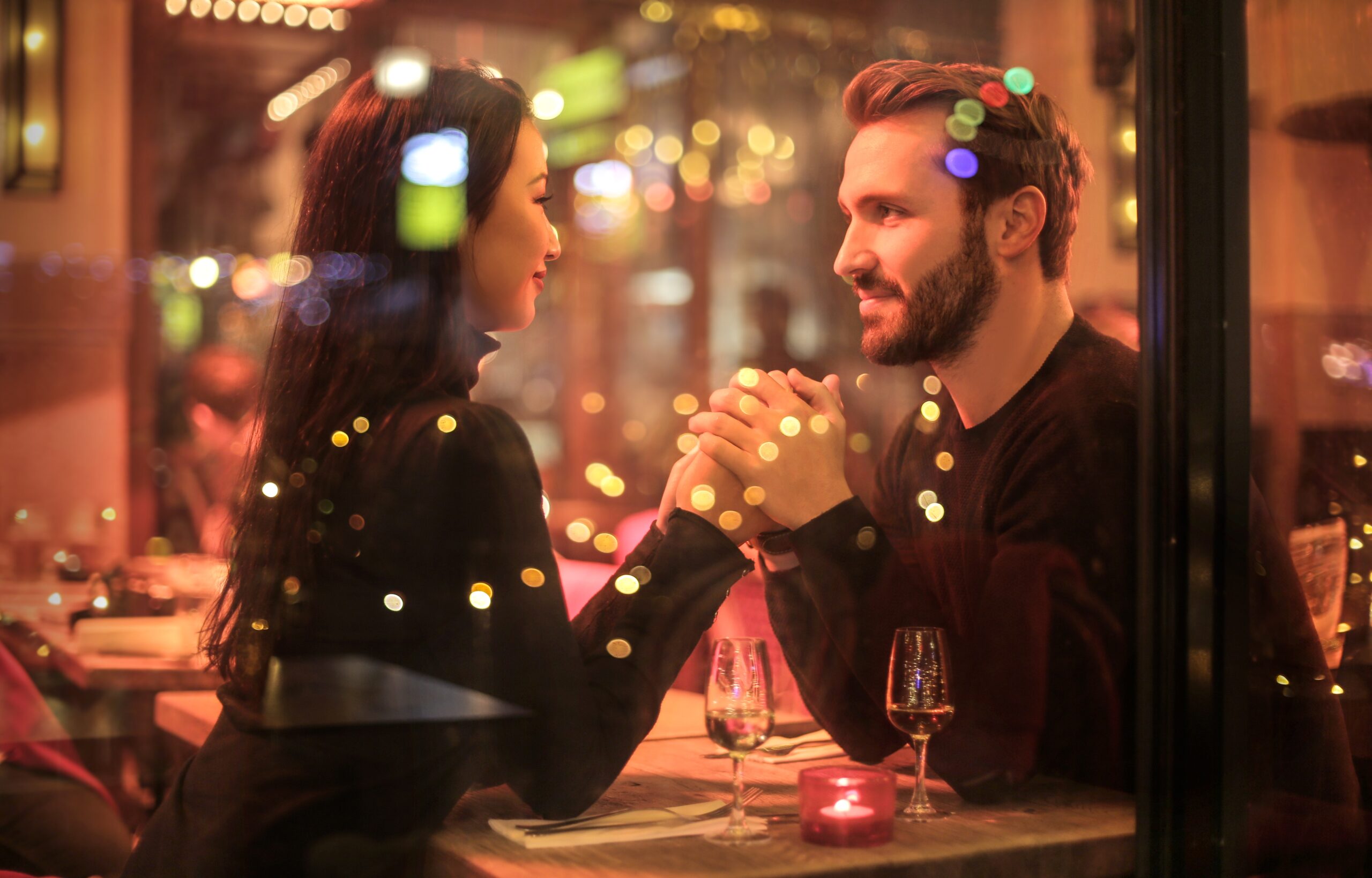 couple-modern-milf-conseils-rencontre-diner