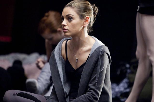 mila-kunis-black-swan-modernmilf