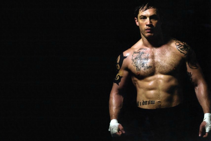 Tom-Hardy-build-muscle-male alpha - male dominant - modern milf