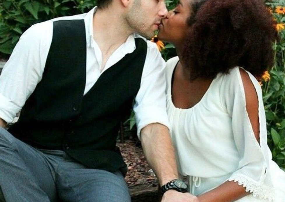 pourquoi-les-femmes-noires-adorent-les-hommes-blancs-xlovecam