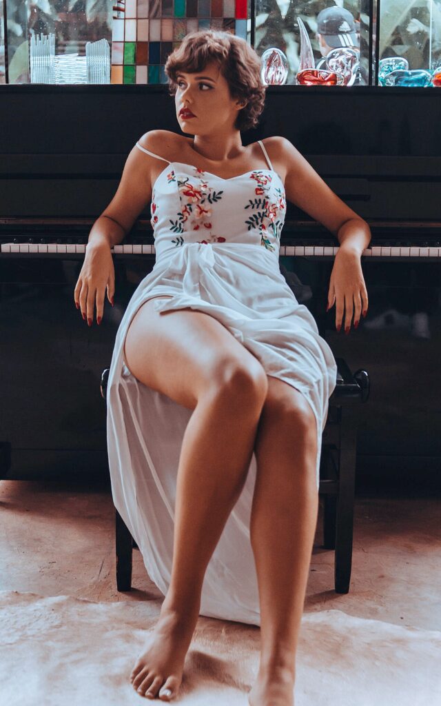 wendel-moretti-femme-sexy-rondeurs-courbes-grosse-xlovecam