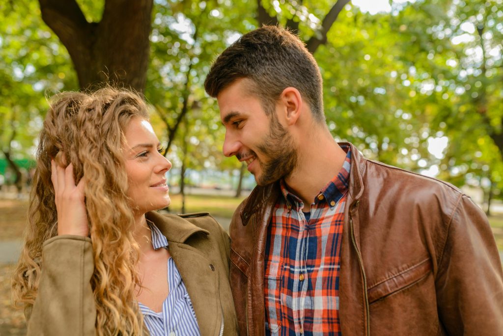 pexels-vera-arsic-flirt-infidelite-xlovecam pexels-vera-arsic-flirt-infidelite-xlovecam