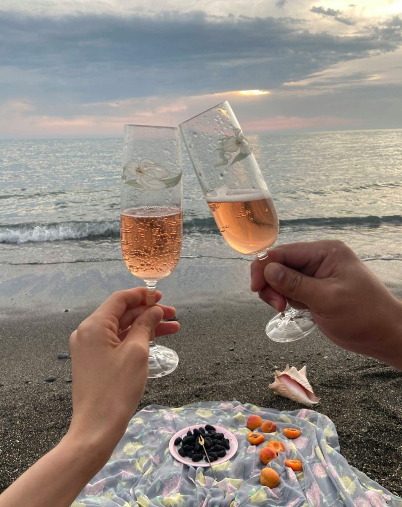 pexels-mariam-antadze-idee-deuxieme-rendez-vous-plage-xlovecam pexels-mariam-antadze-idee-deuxieme-rendez-vous-plage-xlovecam