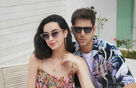 pexels-glassesshop-aandacht-in-de-koppel-xlovecam