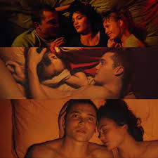 Scene intime di una coppia in un'atmosfera luminosa