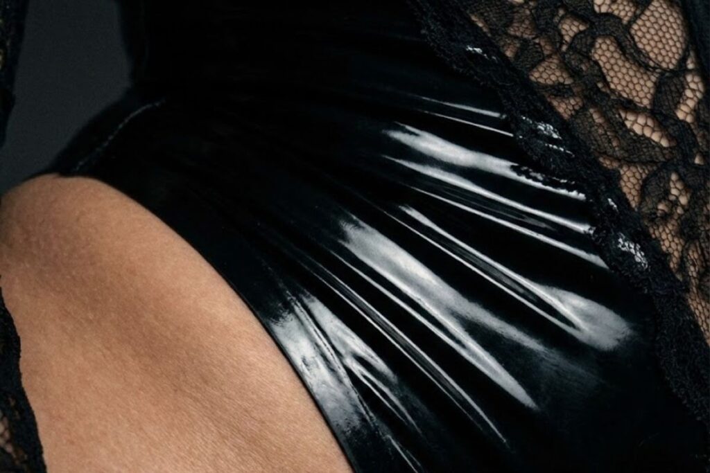 De erotiek van kleding