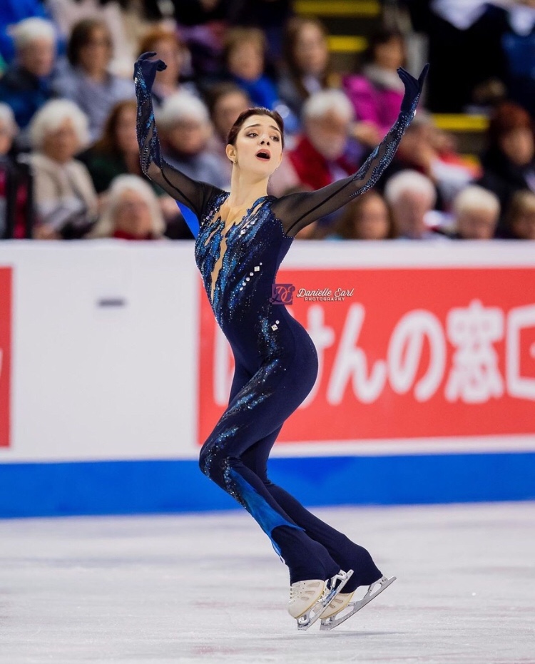 Evgenia Medvedeva-sexy-patineuse-jo-xlovecam Evgenia Medvedeva-sexy-patineuse-jo-xlovecam